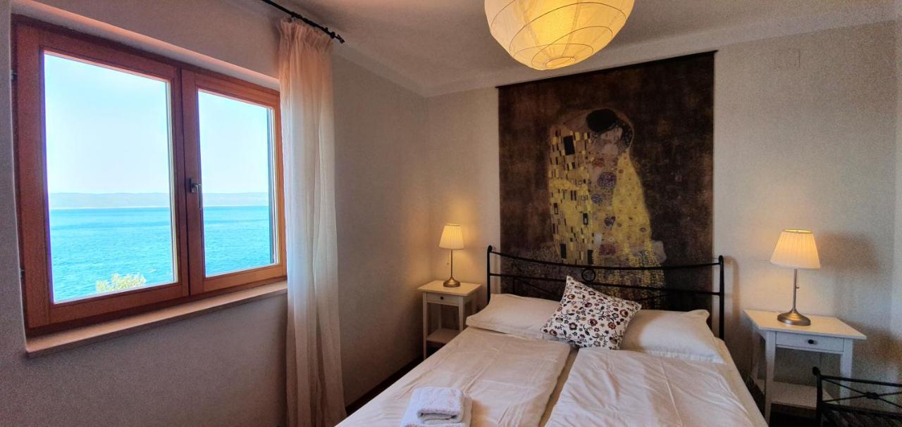 Antares Apartment Pisak